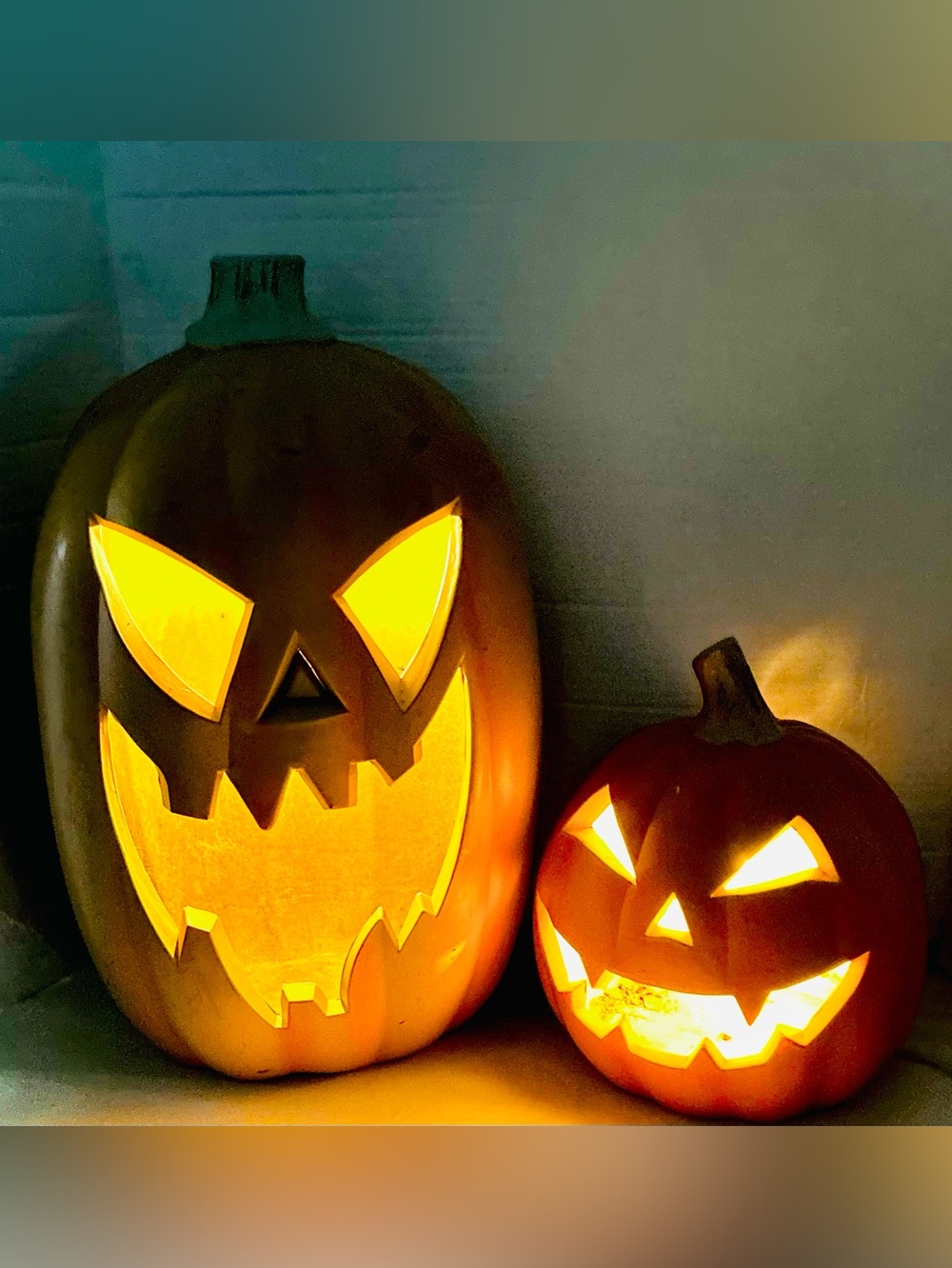 Set of 2 large Halloween lighted Jack-o’-lantern Pumpkin Foam Blow Mold Plug-In